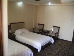 Yiwu Dong Ou Hotel Exterior photo